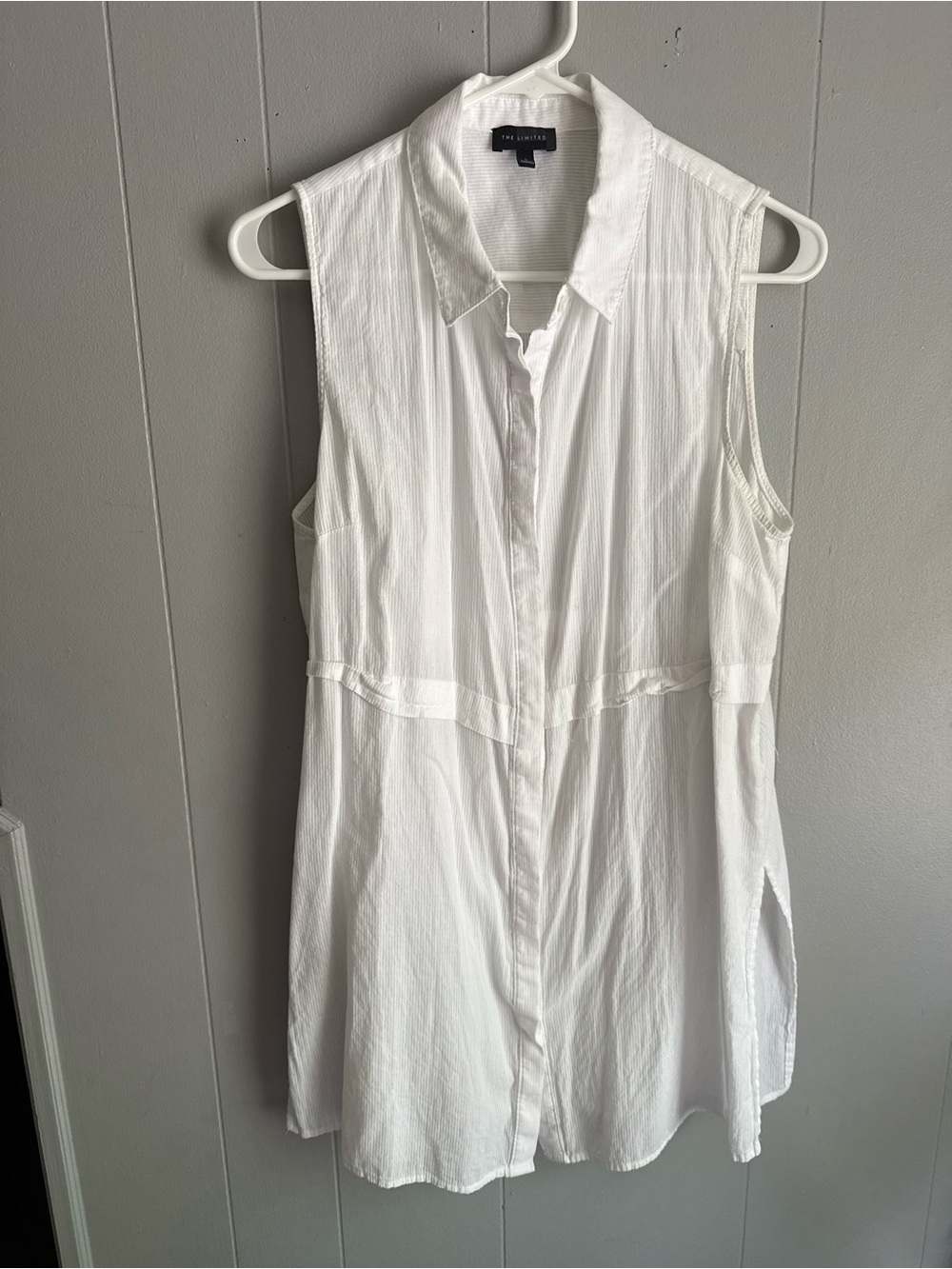 The Limited White Sleeveless Collared Tunic Blouse